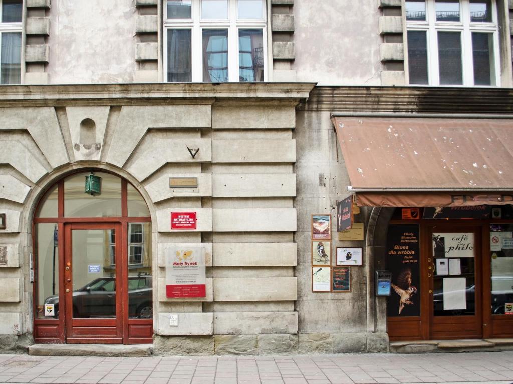 Tramp Aparthostel Krasków Eksteriør bilde