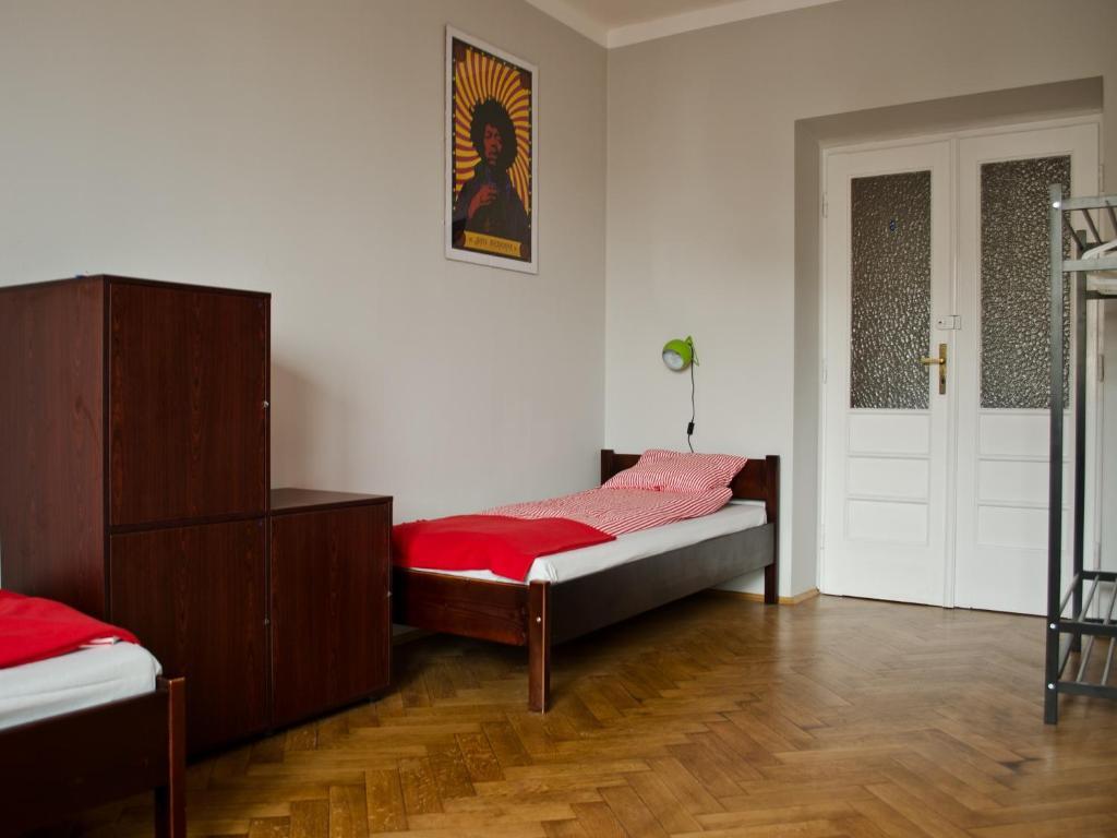 Tramp Aparthostel Krasków Eksteriør bilde
